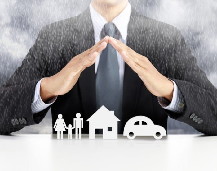 should you tip your auto home insurance agent at christmas